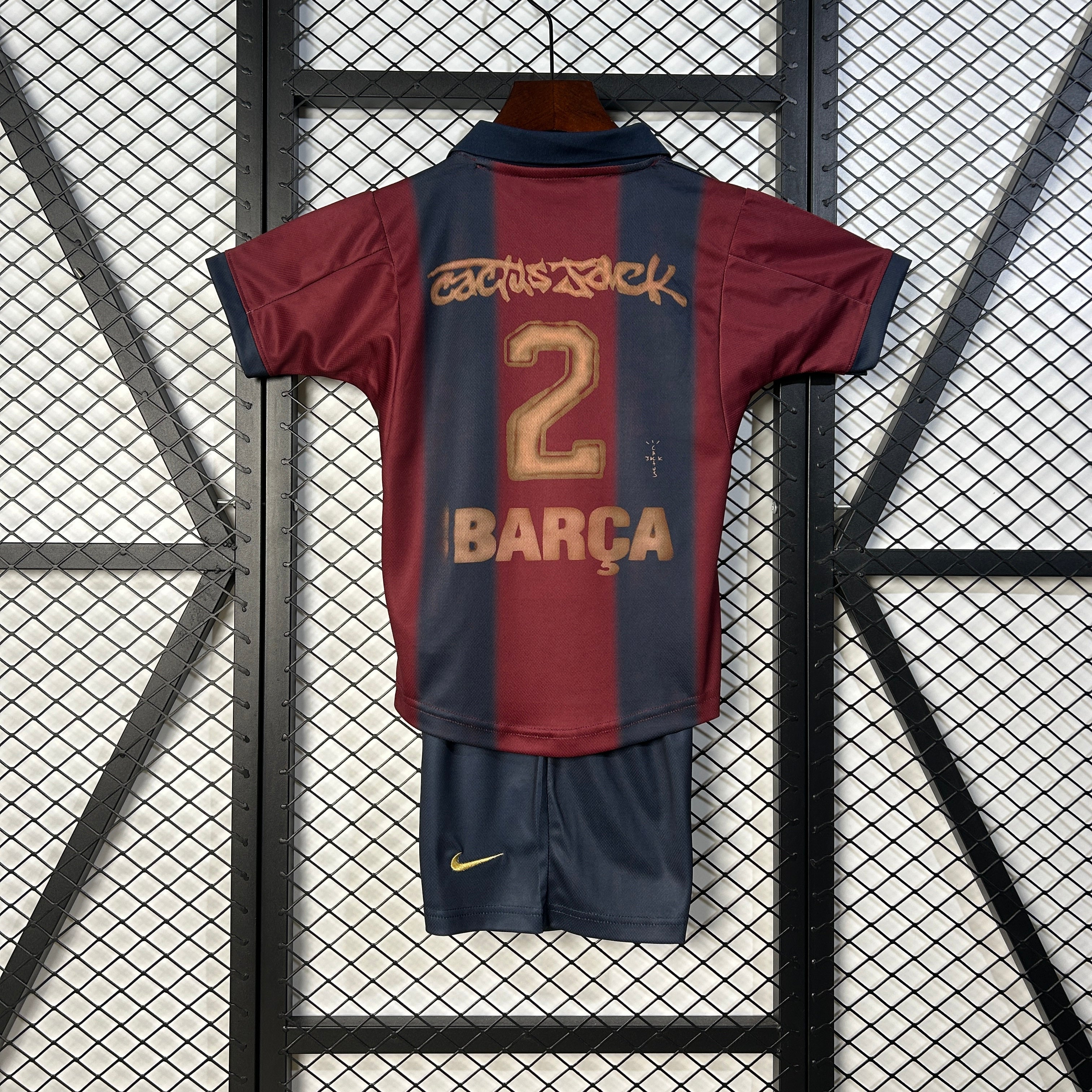 Barcelona x Travis Scott retro Kids