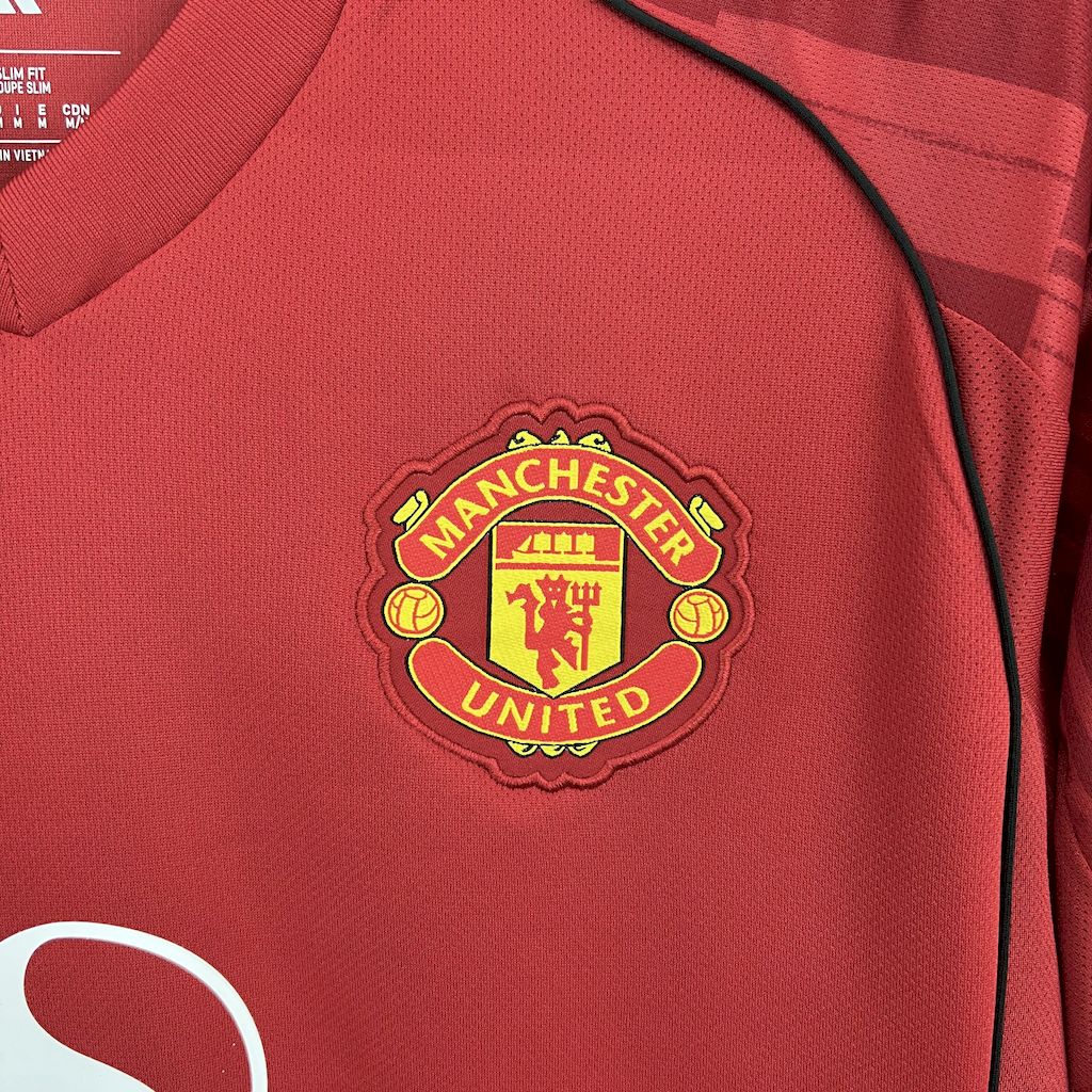 Manchester United 2025/26 Home Jersey