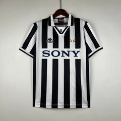 Retro Juventus 96/97 Home