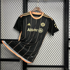 24-25 Bayern Munich Especial